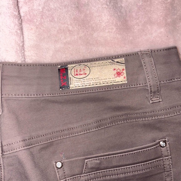 grey vintage japanese pants (embroidered flowers) - Picture 2 of 5